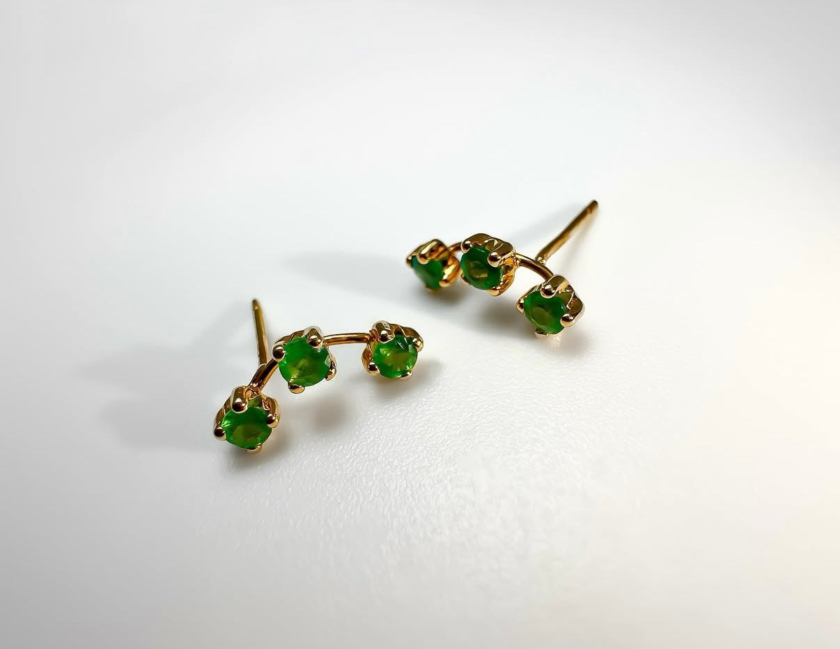 Emerald Curve Climber Studs